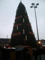 Ein frohes Weihnachtsfest an alle mit Deutschland`s gr��ten Weihnachtsbaum aus ...