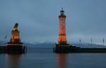 Lindau Die Hafeneinfahrt von Lindau am Abend des 06.12.2008