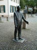 Osnabruck Kunst vor einer Kirche in Osnabr�ck.