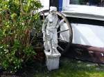 Herten Eine Statue vor einem Haus in Herten-Westerholt.