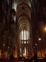 K�ln, Hohe Domkirche. Mittelschiff ...  Heinz Stoll 03.04.2009