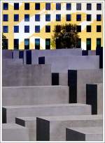 Das Holocaust-Mahnmal ...  Gisela, Matthias und Jonas Frey 04.10.2006
