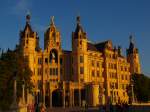 Schwerin Das Schweriner Schlo� ist im Licht der untergehenden Sonne w�hrend der Bundesgartenschau 2009 ganz ohne Ger�ste zu sehen.