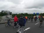 Berliner Fahrradsternfahrt 2009 Radfahrer und Autofahrer - nicht immer ein einfaches Verh�ltnis. Dabei sind die Regeln f�r beide Seiten eigentlich ziemlich klar. 7.6.2009