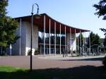 Mulheim an der Ruhr Der neue Erweiterungsbau vor der alten Stadthalle
