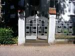 Mulheim an der Ruhr Das Eingangstor eines Grundst�cks im Dichterviertel