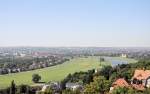 Dresden Blick von Loschwitz ('Standseilbahnblick') Richtung Dresden Innenstadt mit Elbaue - 01.09.2009