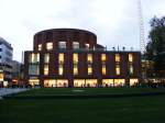 Duisburg Das Karstadt-Haus am K�nig-Heinrich-Platz in Duisburg am 6. November 2009. 
