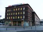 Duisburg Das Medienhaus an der Nordseite des Duisburger Hauptbahnhofs am 6. November 2009. 
