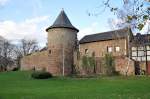 Ein Teil der erhaltenen Stadtmauer von Euskirchen - 22.11.2009  ...