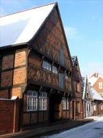 Winsen an der Luhe Das 1585 errichtete und 1988 aufwendig restaurierte Blauf�rberhaus ist noch eines der wenigen erhaltenen alten B�rgerh�user fr�herer Jahrhunderte in Winsen an der Luhe, 04.01.2010
