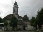 Solothurn Das �stliche Stadt-Tor von Solothurn aufgenommen im Sommer 2009.
Im Hintergrund die St.Ursen-Kathedrale.