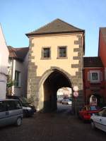 Deutschland Breisach am Rhein,
Gutgesellentor von 1402, 1945 stark zerst�rt,
ab 1956 ver�nderter Wiederaufbau,
Feb.2010