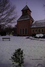 Landkreis Harburg Spr�tzer Kirche (S�dansicht) zur Blauen Stunde im Winter 2009/2010