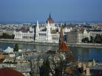Budapest Budapest, Parlamentsgeb�ude und Donau. Aufnahme vom Burgberg Buda aus, 19. Okt. 2008, 14:48
