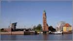 Die Neue Schleuse neben dem Simon-Loschen-Leuchtturm stellt - nach Jahrzehnten ...