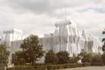 historische Architektur und Bauwerke Die Reichstagsverh�llung Juni 1995 (scan vom Bild).