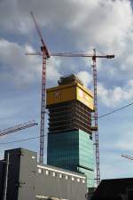 zurich Z�rich, Primetower (2/3), mit momentan 105.5 m ab sofort das h�chste Geb�ude der Schweiz. Aufnahmestandort Pfingstweidstrasse, 05. April 2010, 18:08