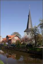 Die St. Nicolai-Kirche in Borstel im Alten Land. 25.04.2010  ...