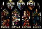 Schweiz Biel/Bienne, r�m.-kath. Kirche St. Marien (Maria Immaculata). Sch�ne neugotische Glasmalerarbeit an der Westwand der Unterkirche (Krypta) mit Szenen aus dem Alten Testament. Glasgem�lde stammen von der franz�sischen Firma Maum�jean und sind um 1929 entstanden. Teilaufnahme vom 27. April 2010, 15:55