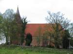 Kirche zu Gressow (NWM) an der L 012 [04.05.2010]  ...