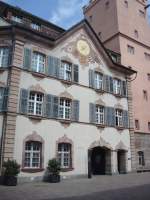 europa Rheinfelden im Kanton Aargau,
die �lteste Z�hringerstadt der Schweiz,
das Rathaus von 1531, Barockfassade von 1767,
April 2010