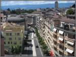 Lausanne Blick von der Pont Bessi�re auf einen darunterliegenden Stra�enzug von Lausanne (25.07.2009).