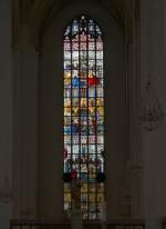 Munchen M�nchen, Dom zu Unserer Lieben Frau. Scharfzandtfenster in der Chorhauptkapelle, benannt nach dem Stifter Wilhelm Scharfzandt. Glasmalerarbeit aus der Werkstatt Hemmels in Strassburg, 1488-1493. Aufnahme vom 18. Juni 2010, 15:22