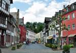 Bad Munstereifel Die Marktstrasse in Bad M�nstereifel. Hinten rechts das Rathaus-Cafe von Heino - 19.06.2010