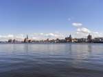 Rostock Blick auf die sch�ne Silhouette der Hansestadt Rostock vom Gehlsdorfer Ufer aus bei sch�nstem Sommerwetter.