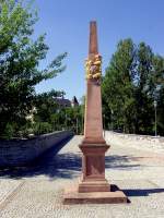 Vogtland Postmeilens�ule an der alten Elsterbr�cke, Plauen/Vogtland