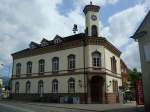 deutschland M�llheim im Markgr�flerland,
das alte Rathaus, errichtet 1867 mit Renaissance- und Sp�tgotikstilelementen,
Juni 2010