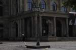 Eine Laterne, am Opernplatz in Hannover, am 26.07.10.  ...