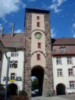 Deutschland Villingen,
das 'Obere Tor', �lteste datierbare Bauteile von 1493, Baubeginn aber fr�her, die Durchg�nge links und rechts stammen aus dem 20.Jahrhundert,
Aug.2010