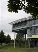 Kaufm�nnische Berufschule mit Wirtschaftsgymnasium in �hringen. Das Geb�ude wurde 1993 ...