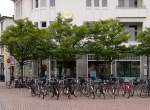 Oldenburg, Fahrradparkplatz am Julius-Mosen-Platz ...  Joachim Kohler 04.12.2010