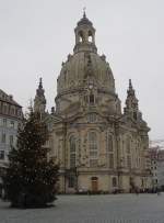 Weihnachtsbaum vor der Frauenkirche ...  Volker Hunsche 23.02.2011