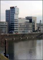 . Medienhafen D�sseldorf: Vorne ...  Gisela, Matthias und Jonas Frey 23.03.2011