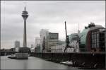 . D�sseldorf Medienhafen: Blick ...  Gisela, Matthias und Jonas Frey 23.03.2011