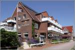 Das Hotel Strandburg auf ...  Helmut Seger 13.06.2011