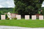 Gedenkst�tte f�r die  Gefallenen ...  Rolf Reinhardt 03.08.2011