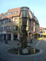 Emmendingen, moderner Brunnen in ...  rainer ullrich 01.10.2011