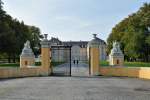 Eingang zum Schlo� Br�hl ...  Rolf Reinhardt 11.12.2011
