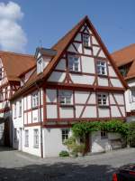 Ulm, Fachwerkhaus am Platz ...  Peter Reiser 04.02.2012