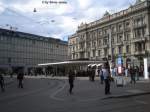 zurich Paradeplatz in Z�rich, in Mitten der Grossbanken UBS und Credit Suisse. Der Paradeplatz ist bei den Schweizer Monopoly's als teuerstes Pflaster bekannt.