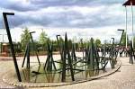 Mulheim an der Ruhr Die Brunnenanlage vor der M�lheimer Stadthalle wurde 1990 nach einem Entwurf von Robert Schad angelegt. Im Volksmund wird sie zuweilen despektierlich 'Panzersperre' genannt (6. Mai 1992).