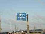 Hamburg Autobahndreieck 30 HH-Waltershof ist noch 1000 meter entfernt. A7, 30.08.03