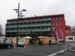 ried-im-innkreis Marktplatzcenter, neu errichtet und gleich zur Er�ffnung einen kleinen Adventmarkt vor der T�r; 071125
