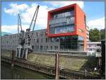 Neuss Moderne Architektur bei Becken I des Rheinhafens von Neuss. (03.08.2007)