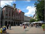 deutschland Neuss ist eine Gro�stadt mit �ber 150.000 Einwohner, direkt gegen�ber von D�sseldorf am linken Rheinufer gelegen. Hier im Bild die Innenstadt mit dem Rathaus der Stadt, aufgenommen am 03.08.2007.